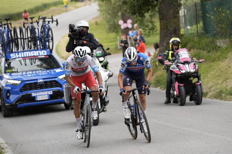 Giro 2024 tappa 12 Alaphilippe Maestri