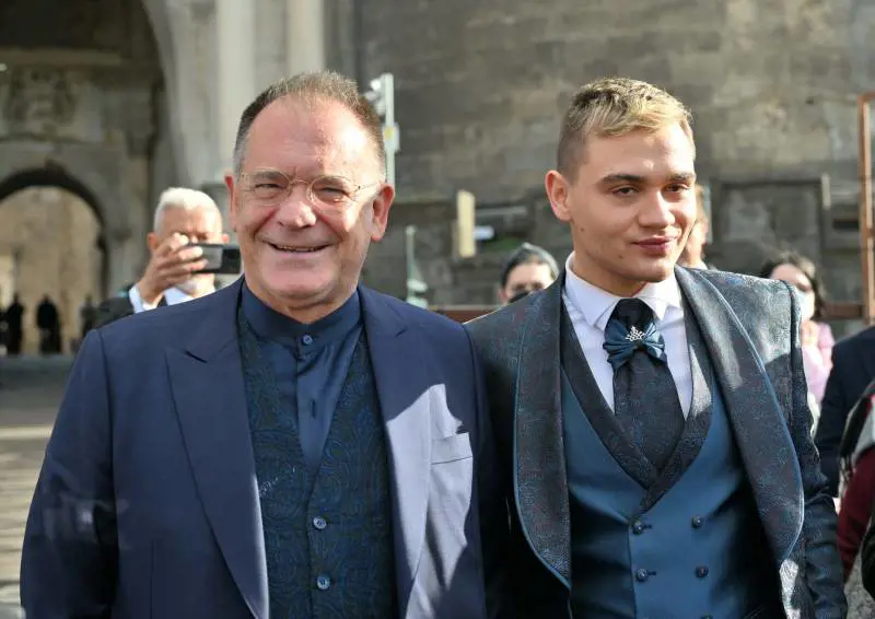 "Colpa della campagna elettorale". Cecchi Paone in crisi con il "marito" Simone Antolini