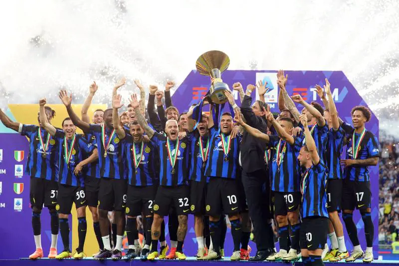 Finisce l'era Suning: l'Inter passa al fondo americano Oaktree