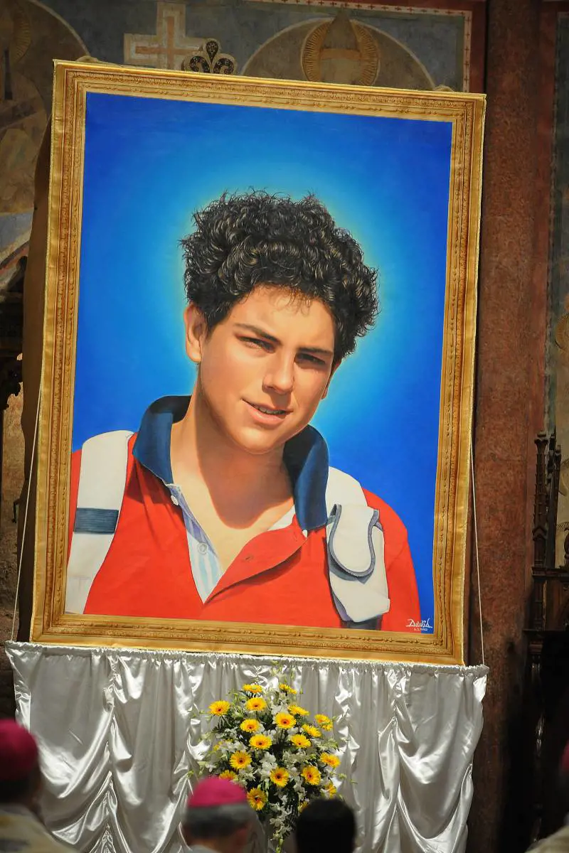 "Sarà santo". I miracoli di Carlo che su Internet annunciava Gesù