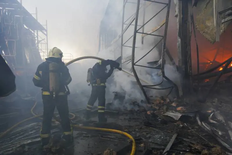 I russi vicini a Kharkiv si preparano all'offensiva. E Kiev arruola i detenuti