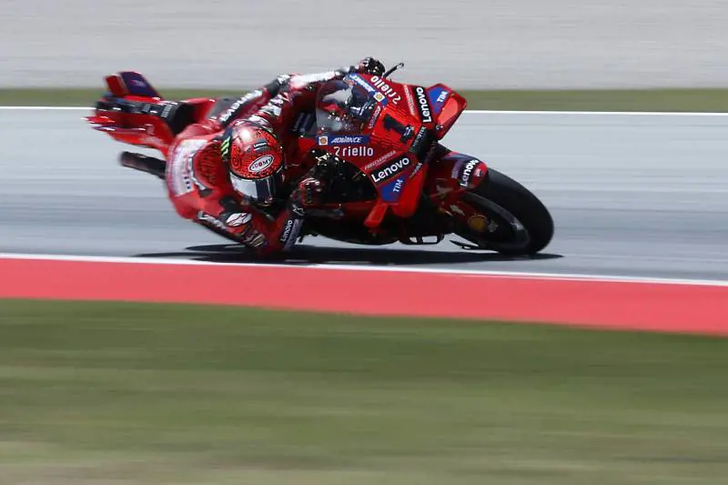 MotoGP, Bagnaia sorride: è sua la Sprint Race di Motegi, soltanto 4º Martin