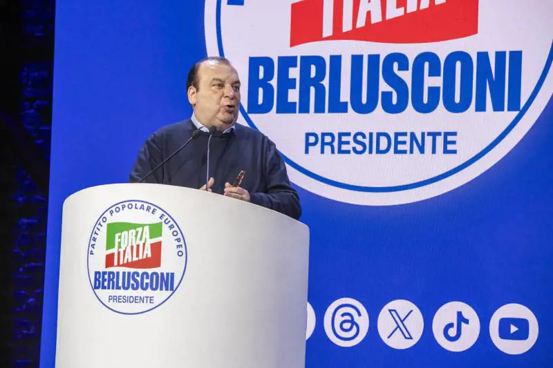 A Fi nove seggi, Martusciello campione di voti al Sud