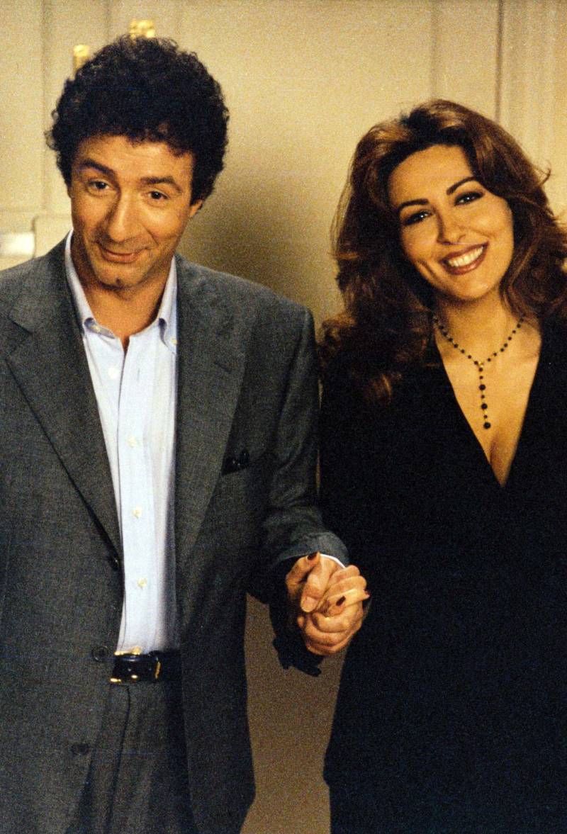 Francesco Nuti e Sabrina Ferilli in "Il Signor Quindicipalle" (1998)