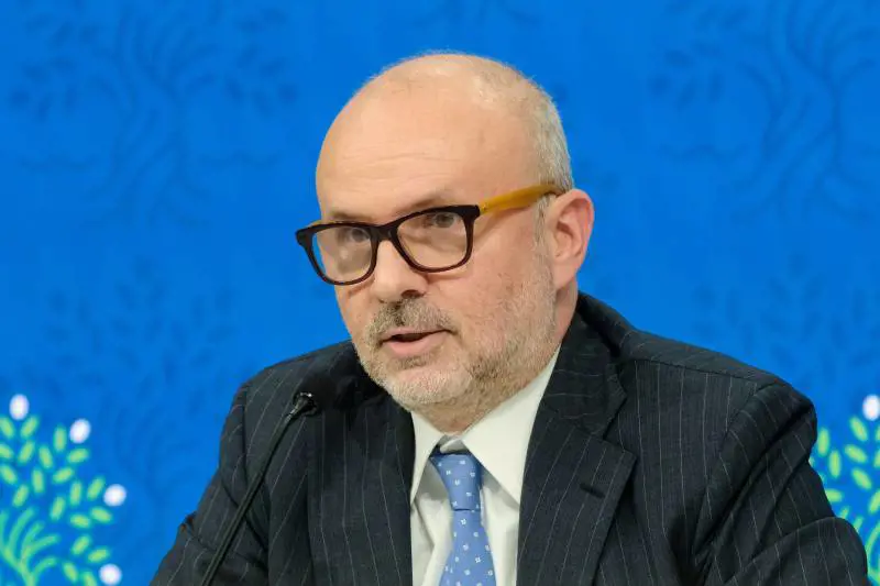 Schillaci: "Pensiamo a una flat tax per i medici"