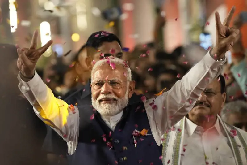 Modi vince ma senza plebiscito. Non cambierà la Costituzione