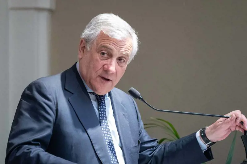 Forza Italia, oggi la "Giornata dell'Economia". Tajani: "Nessun aumento di tasse"