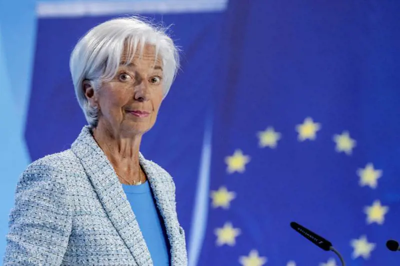 Lagarde benedice Unicredit-Commerz