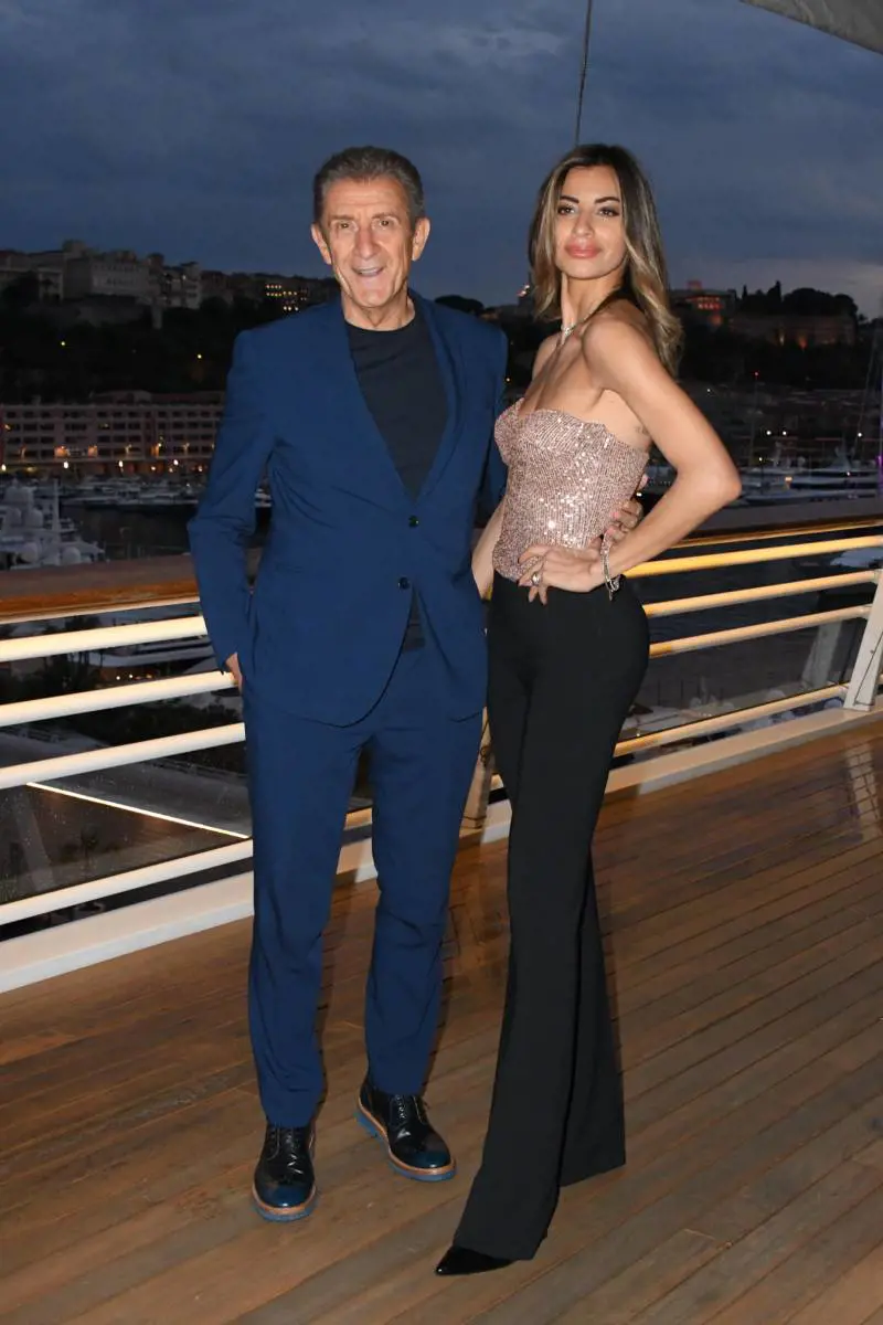 Ezio Greggio e Romina Pierdomenico alla cena di Gala allo Yachting Club di Monte Carlo (2021)