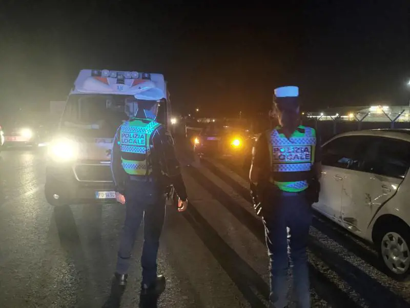 Maxi incidente sulla Colombo: un morto e un ferito