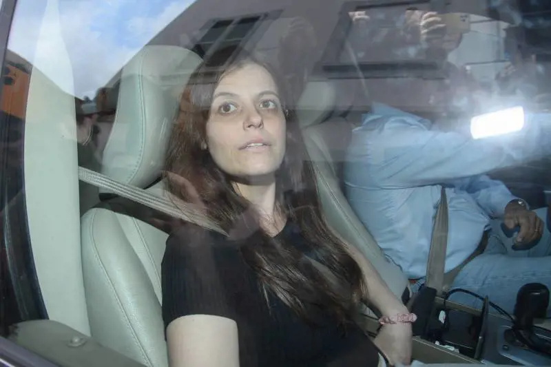 Ilaria Salis è tornata in Italia: l'europarlamentare è arrivata a Monza