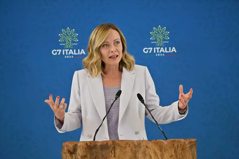 Giorgia: "Il G7 un successo". Poi accusa l'opposizione