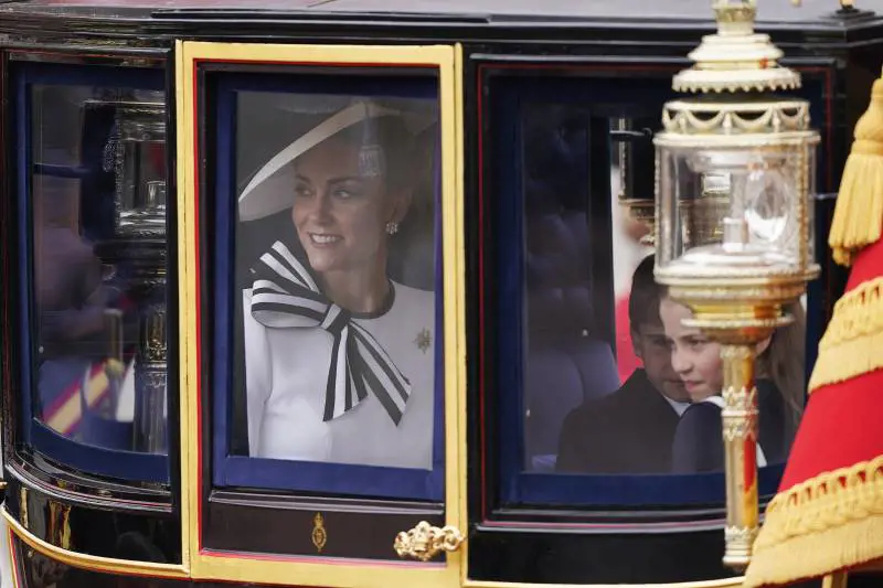 God save the King... Ma anche la principessa del Galles