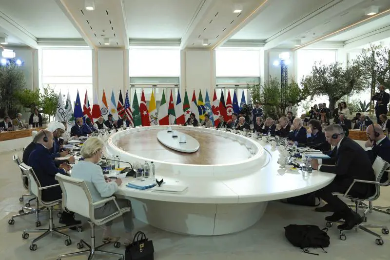 La Cina contro la dichiarazione finale del G7: "Piena di arroganza, pregiudizi e menzogne"