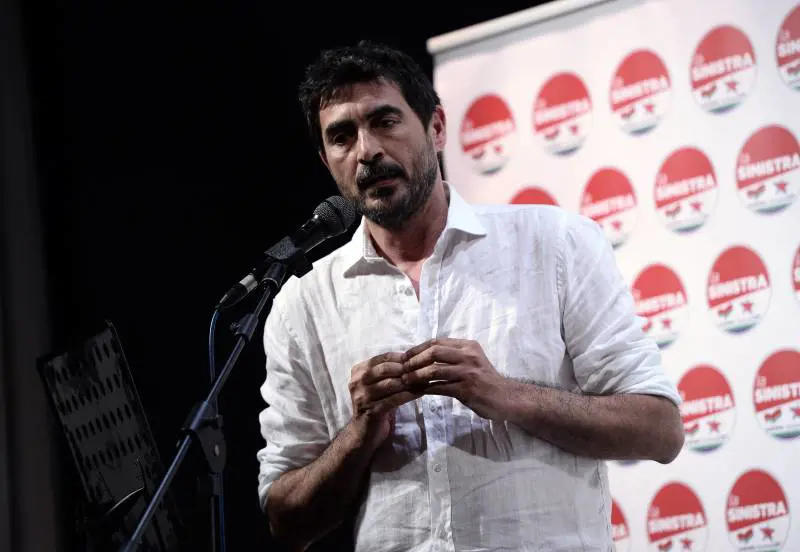 "Nuove accise sul diesel". Ma Fratoianni smentisce se stesso e viene sconfessato dagli utenti