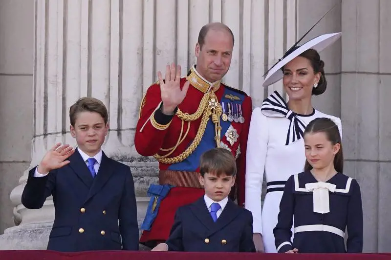 "Vietata ogni menzione di Harry e Meghan". I diktat di William e Kate a Balmoral