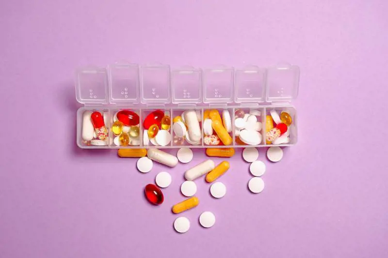 Sos "farma-party" con medicine e alcol. Muore un 14enne