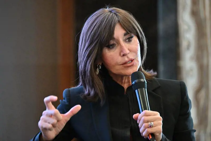Cervelli di rientro, l'Ue sfida gli Usa. E l'Italia sbugiarda gli spot di Macron