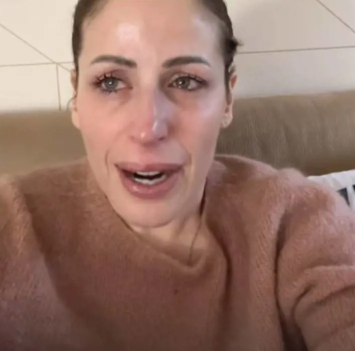 Clio MakeUp in lacrime. Le voci di una crisi con il marito Claudio Midolo