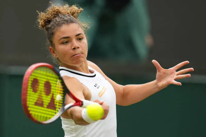 Wimbledon, Paolini ai quarti senza gioia: Keys si ritira per infortunio