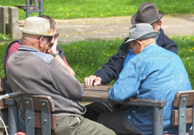 Tutti i bonus e le agevolazioni per gli anziani: la guida