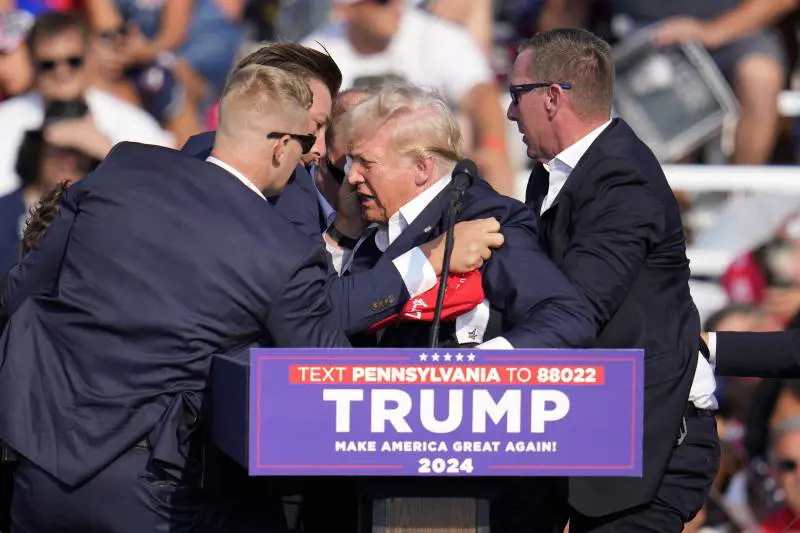 La sfilza di falsità dem dietro agli spari contro Trump