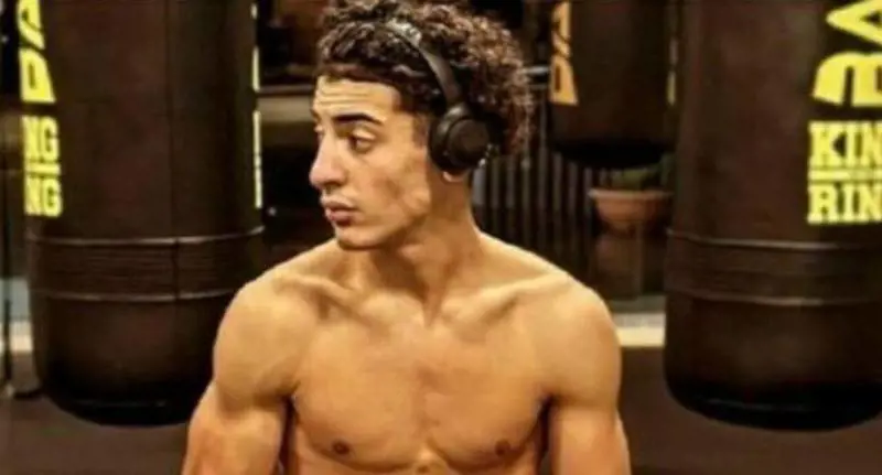 Si schiantano contro un muro. La strage dei 4 giovani amici