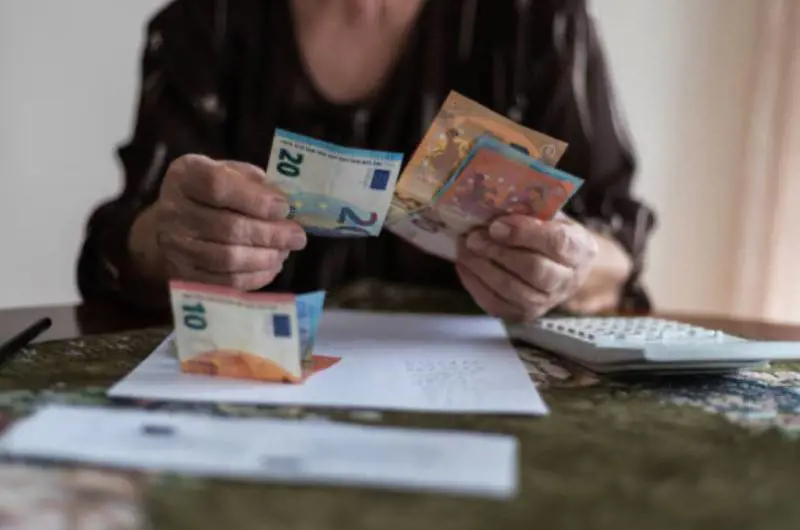 Pensione, a settembre arriva l'aumento del 10%: a chi spetta