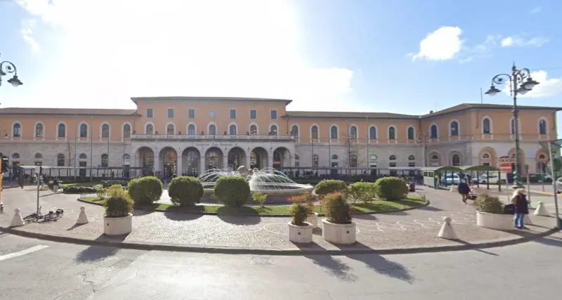Stazione di Pisa