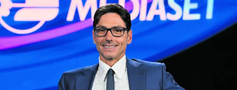 La versione di Pier Silvio: "Serve una nuova Forza Italia"