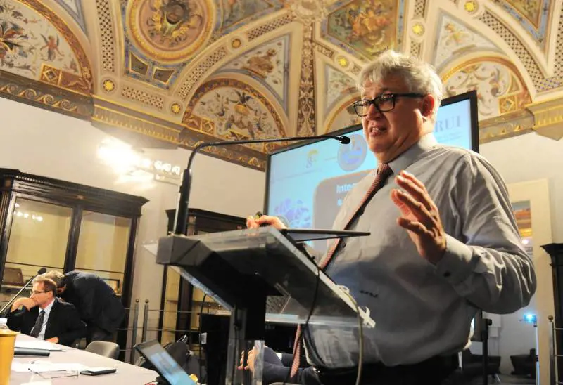 "Gioca con Israele, no alla Nazionale"