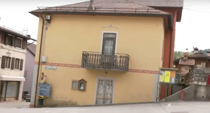 Resti umani di una donna nella soffitta della canonica: giallo nel vicentino 