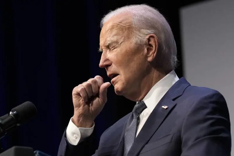 "Se si ritira si deve dimettere". Il Gop prepara la trappola contro Biden