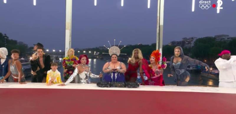 Polemica sulle Olimpiadi: spunta la parodia dell'Ultima cena con le drag queen 