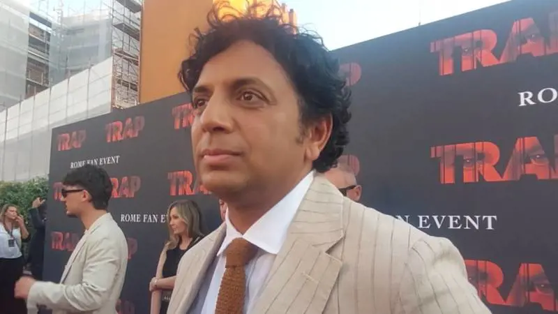 "È positivo che tutti sappiano tutto di te? Così con Trap inganniamo il pubblico"