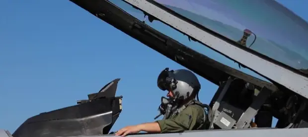 Aerei di seconda mano, piloti inesperti, addestramento breve: gli F-16 sono un rischio per Kiev