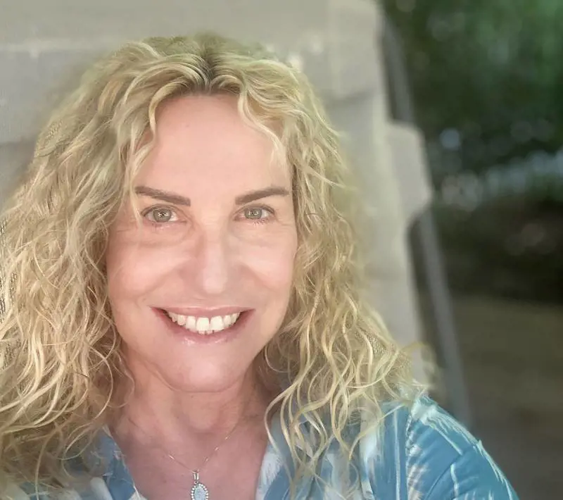 La cisti e la rimozione delle ovaie, Antonella Clerici rompe il silenzio: "Mi ha protetta Carlo Acutis"