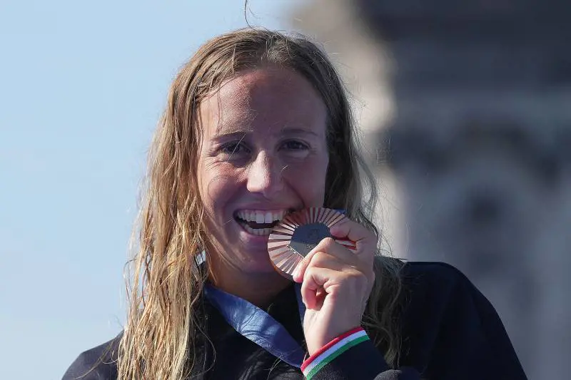 Parigi 2024, Taddeucci fa l'impresa ed è bronzo nella 10 km nella Senna