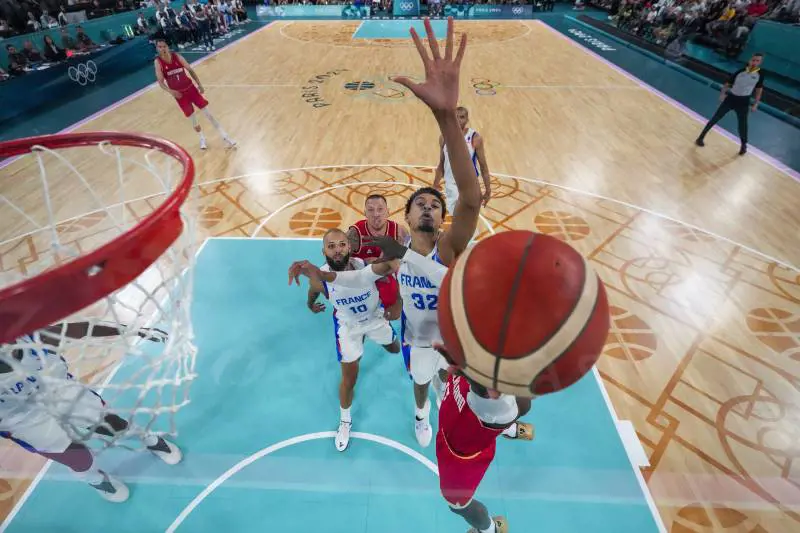 Basket, finale pazzesco tra Francia e Germania: la spuntano i Bleus 73-69