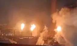 Pioggia di droni contro la Russia: brucia l'aeroporto militare