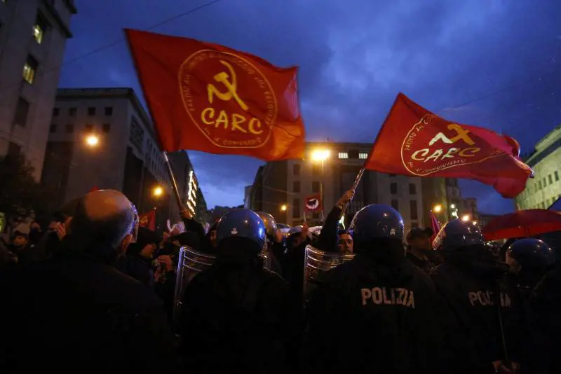 "10, 100, 1000 liste. La lotta è l’unica via". I Carc tornano all’attacco