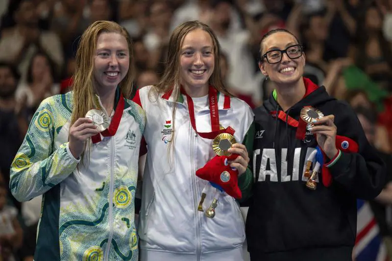 Piscina e ciclismo: nove medaglie. E l'Italia è già d'oro
