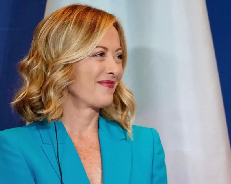 "Disoccupazione più bassa, l'Italia cresce più degli altri". I dati che premiano il governo