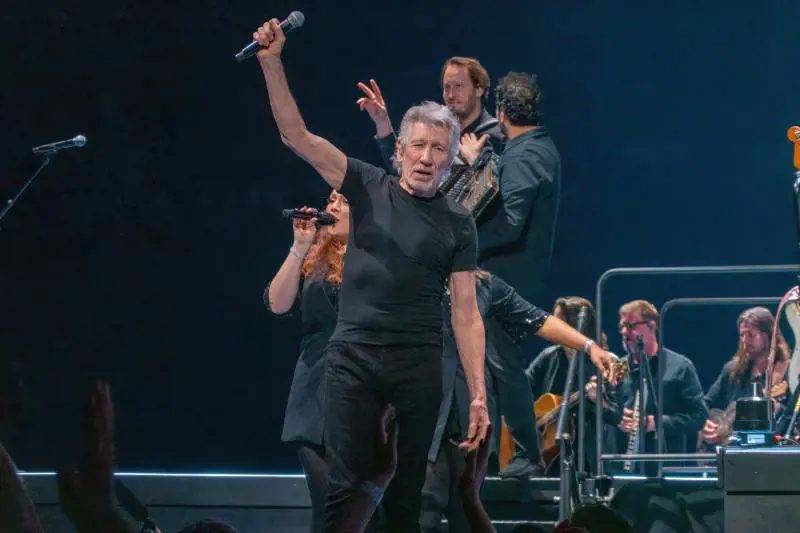 Pink contro Floyd