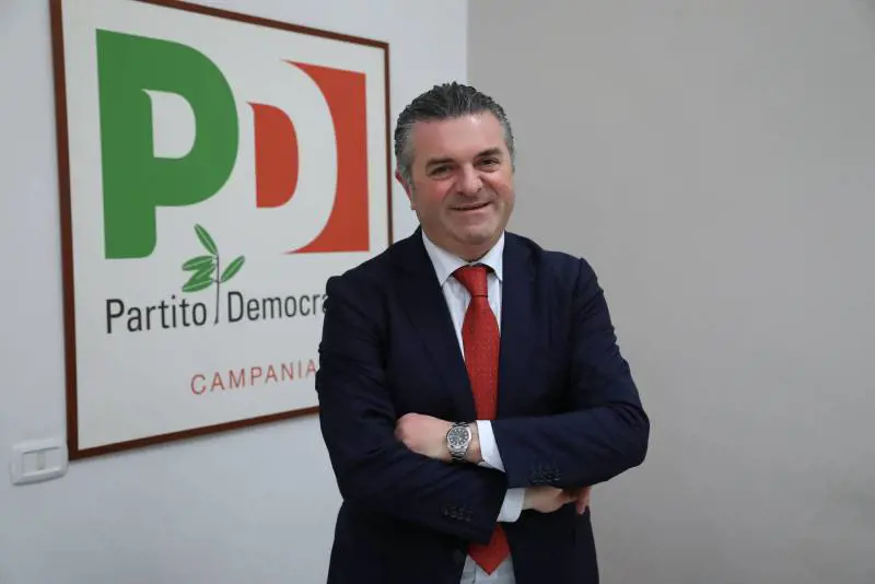 Il presidente guida la Provincia dagli arresti domiciliari. Ma stavolta il Pd non va in piazza