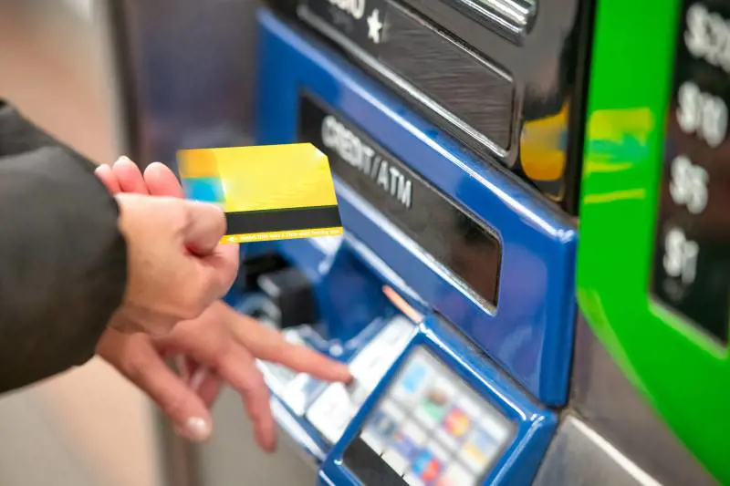 I furbetti della scuola compravano frigoriferi col bonus insegnanti