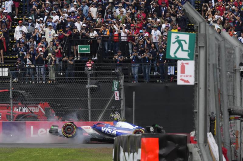 F1 Messico gara Tsunoda incidente