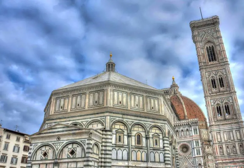 Turismo, il ministro Santanchè riunisce a Firenze i protagonisti del settore