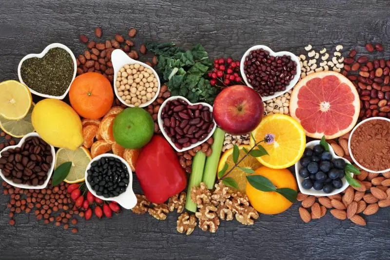 La dieta alleata del Colon: cosa mangiare e cosa evitare per tenerlo in salute