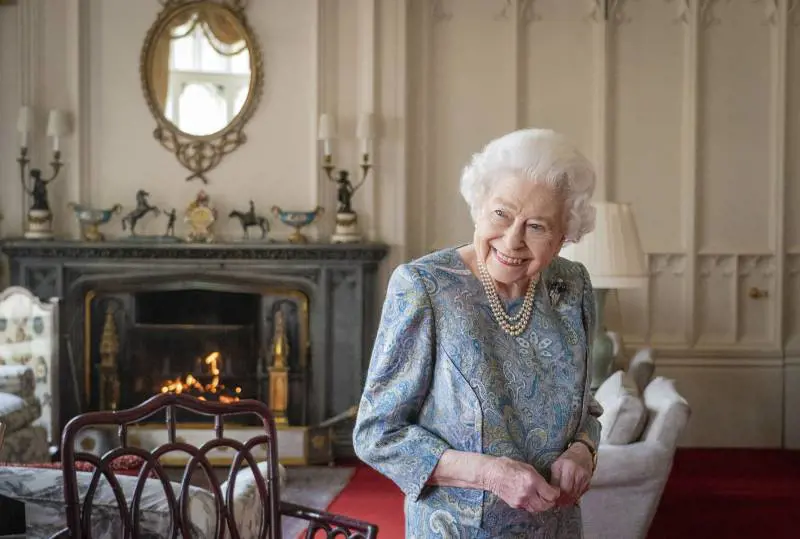 "Almeno non mi seppellirà quell’idiota". Le ultime parole della Regina prima di morire